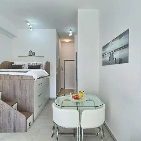 Apartament Terrace Danny *