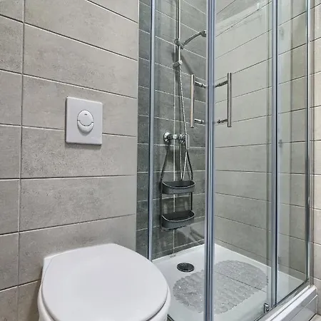 Terrace Danny Kaštela